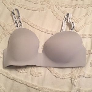 Victoria’s Secret Wireless T-Shirt Bra